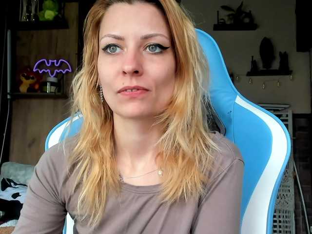 karo131324's BongaCams show and profile