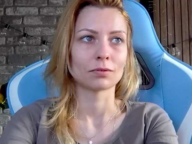 karo131324's BongaCams show and profile