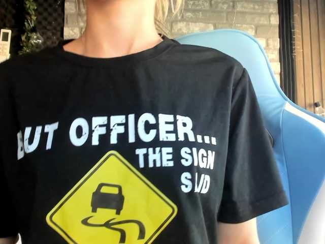 karo131324's BongaCams show and profile