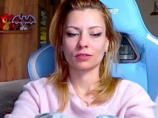 karo131324's BongaCams show and profile