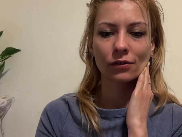 karo131324's BongaCams show and profile