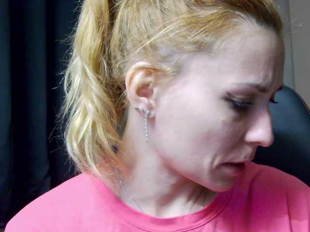 karo131324's BongaCams show and profile