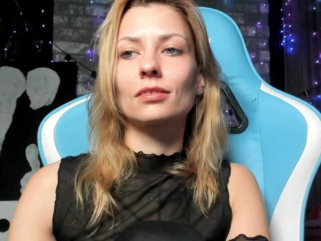 karo131324's BongaCams show and profile