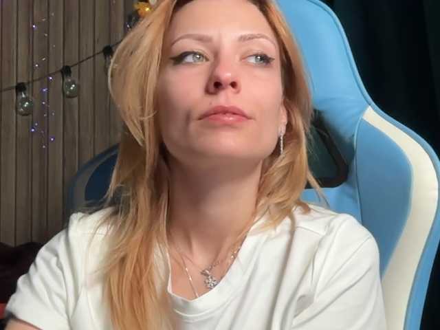 karo131324's BongaCams show and profile