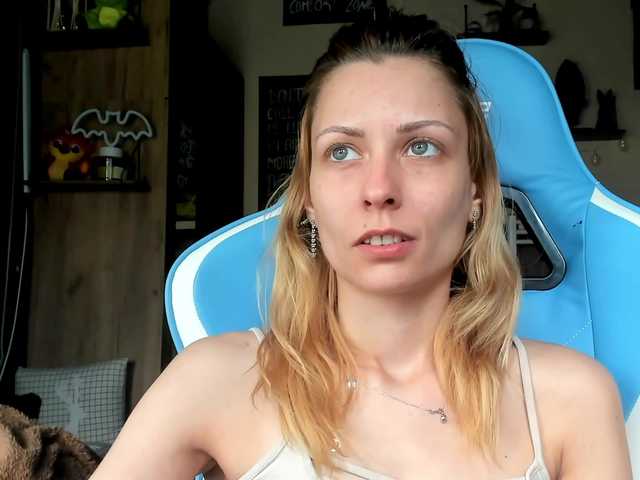 karo131324's BongaCams show and profile