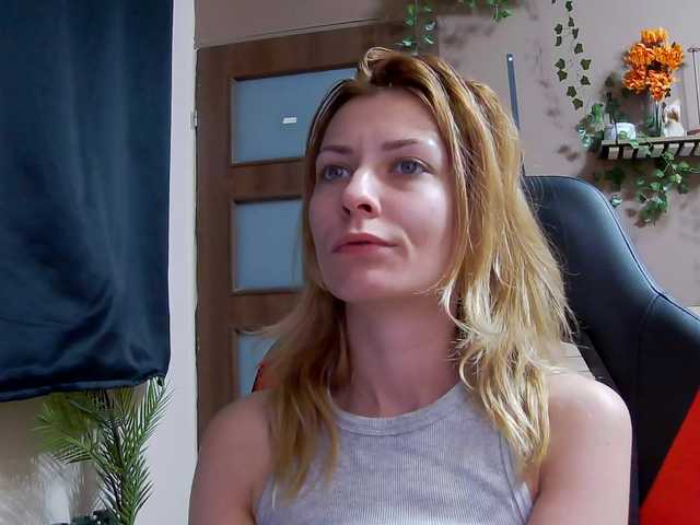 karo131324's BongaCams show and profile