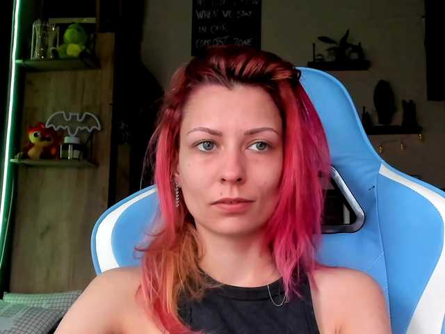 karo131324's BongaCams show and profile