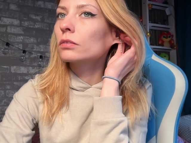 karo131324's BongaCams show and profile