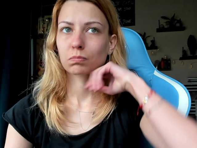 karo131324's BongaCams show and profile