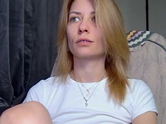 karo131324's BongaCams show and profile