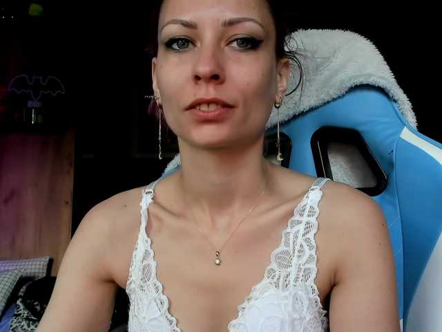 karo131324's BongaCams show and profile