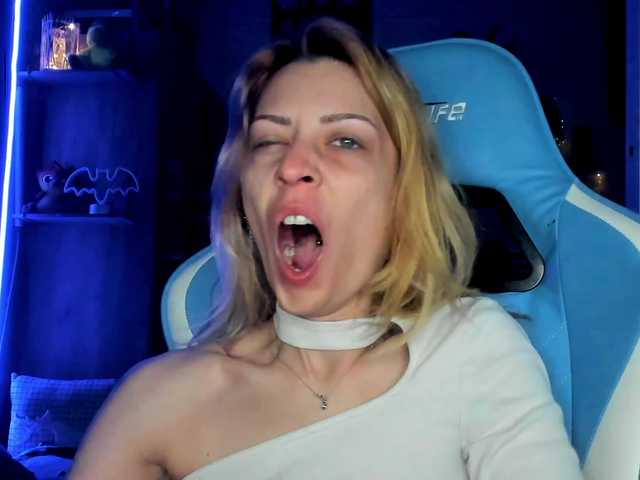 karo131324's BongaCams show and profile