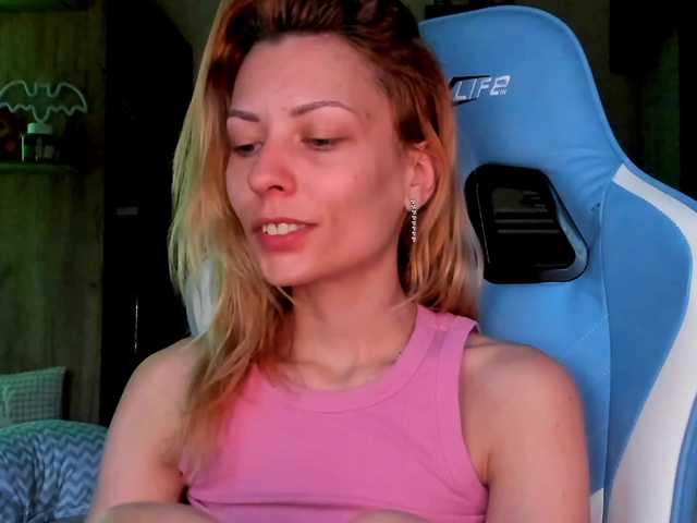 karo131324's BongaCams show and profile