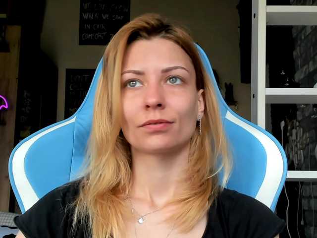 karo131324's BongaCams show and profile