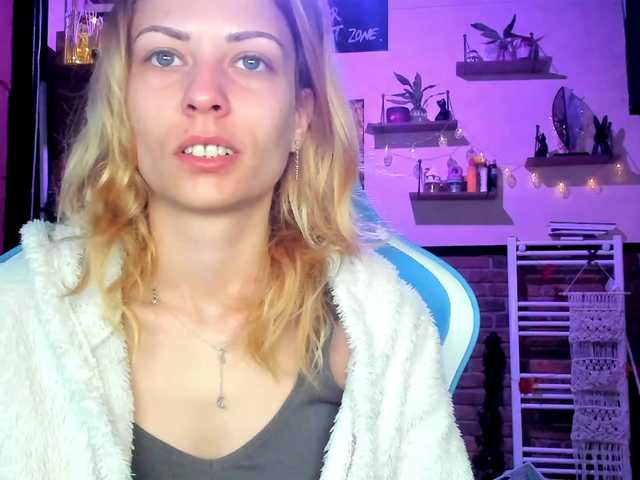 karo131324's BongaCams show and profile