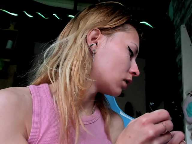 karo131324's BongaCams show and profile