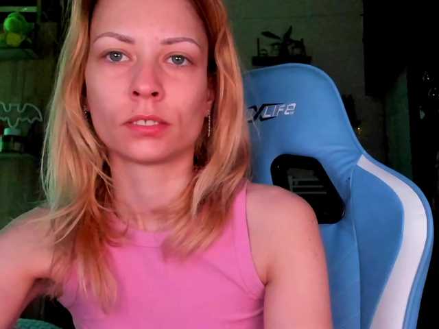 karo131324's BongaCams show and profile