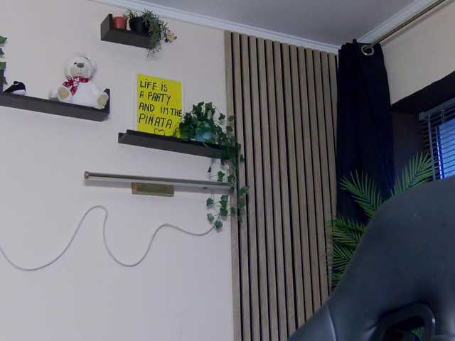 karo131324's BongaCams show and profile