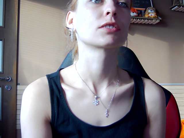 karo131324's BongaCams show and profile
