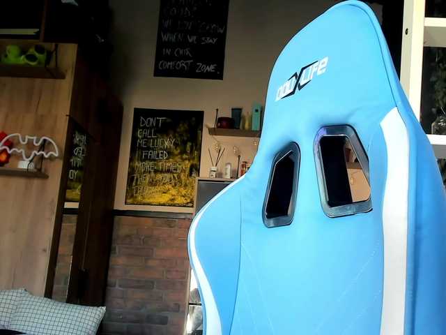 karo131324's BongaCams show and profile