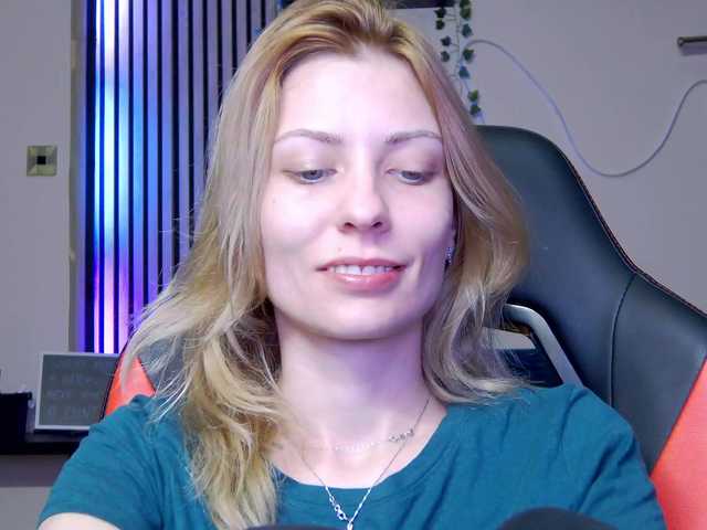 karo131324's BongaCams show and profile