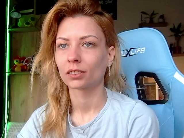 karo131324's BongaCams show and profile