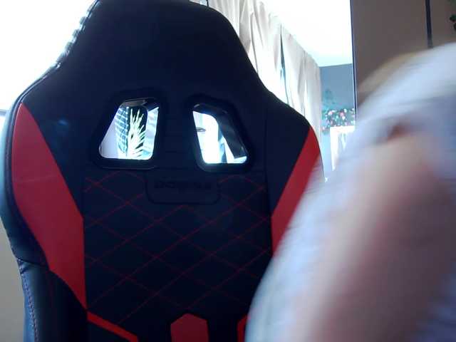 karo131324's BongaCams show and profile