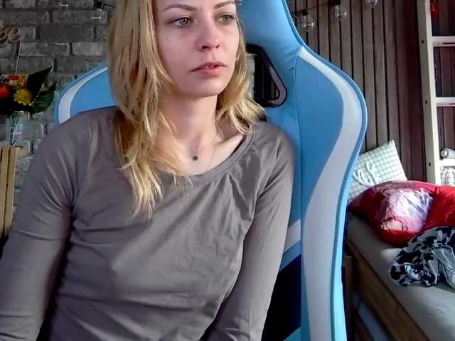 karo131324's BongaCams show and profile