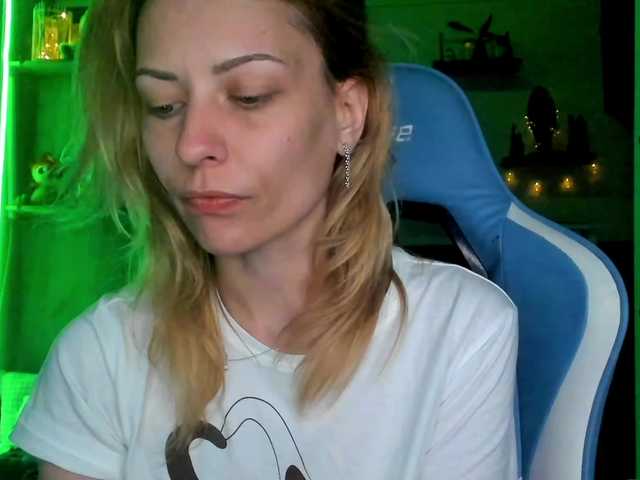 karo131324's BongaCams show and profile