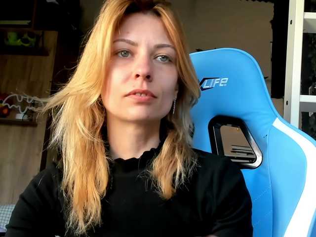 karo131324's BongaCams show and profile