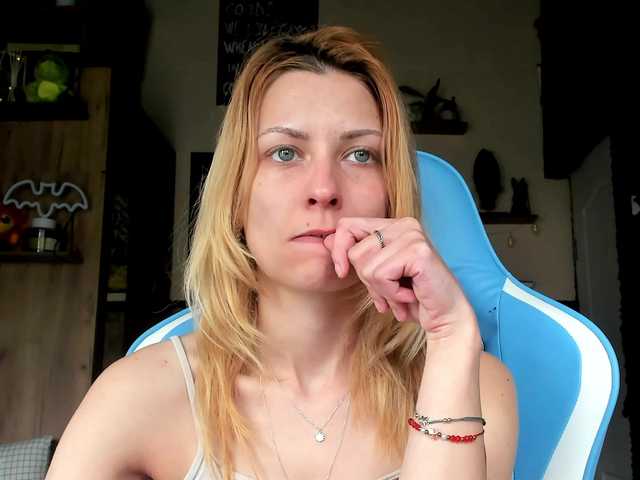 karo131324's BongaCams show and profile