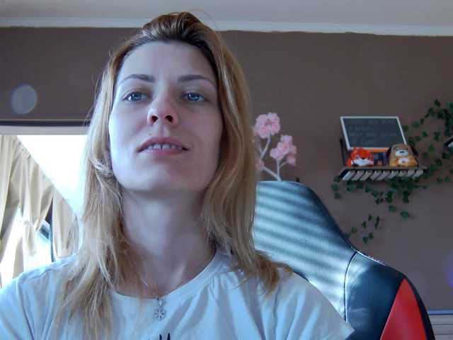 karo131324's BongaCams show and profile