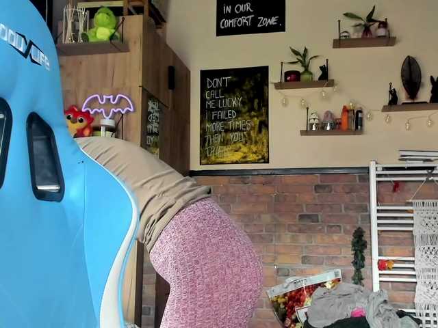 karo131324's BongaCams show and profile