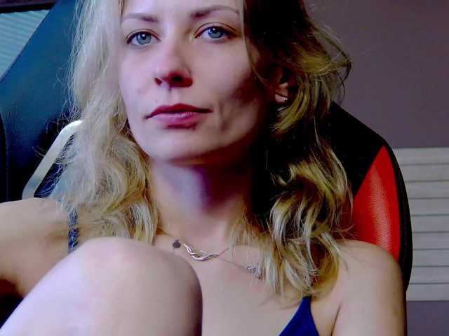 karo131324's BongaCams show and profile