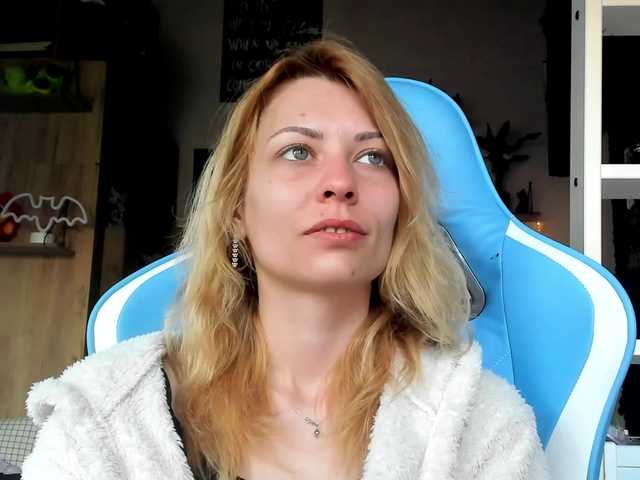 karo131324's BongaCams show and profile