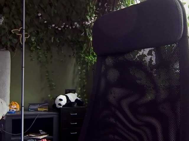 karo131324's BongaCams show and profile