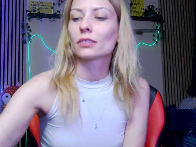 karo131324's BongaCams show and profile