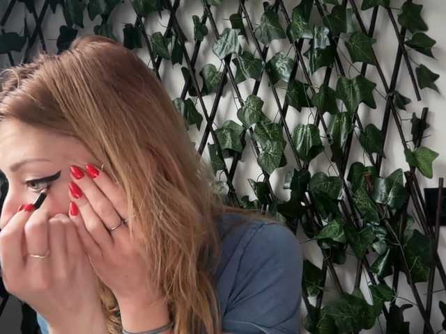 karo131324 from BongaCams