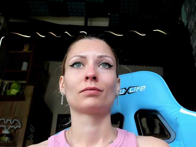 karo131324's BongaCams show and profile