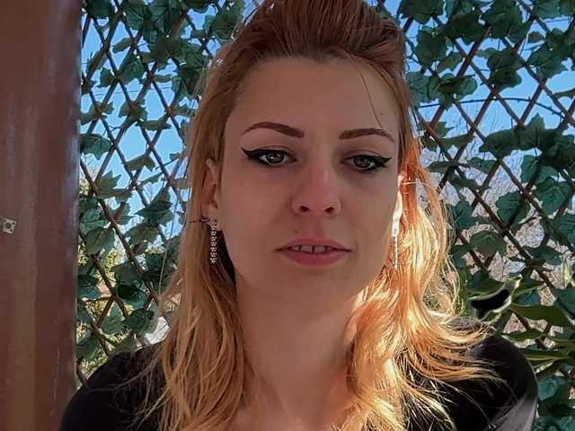 karo131324's BongaCams show and profile