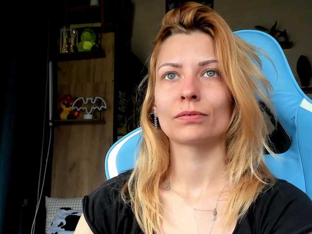 karo131324's BongaCams show and profile