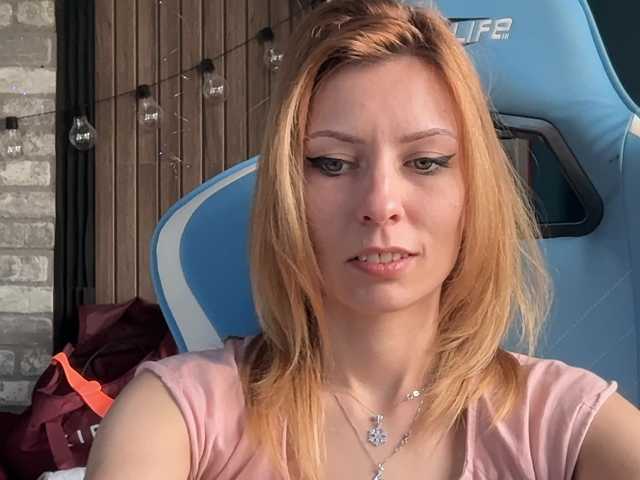 karo131324's BongaCams show and profile