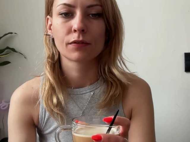 karo131324's BongaCams show and profile