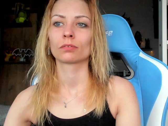 karo131324's BongaCams show and profile