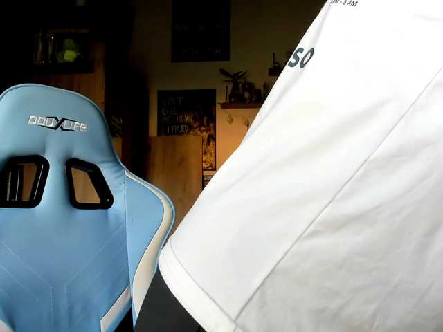 karo131324's BongaCams show and profile