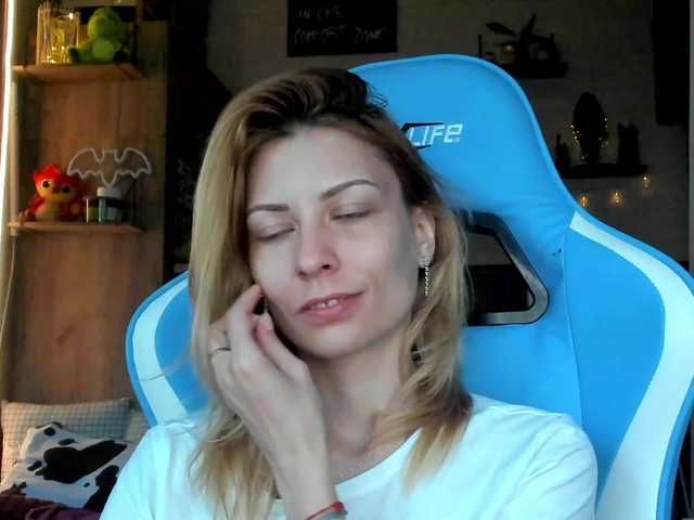 karo131324's BongaCams show and profile