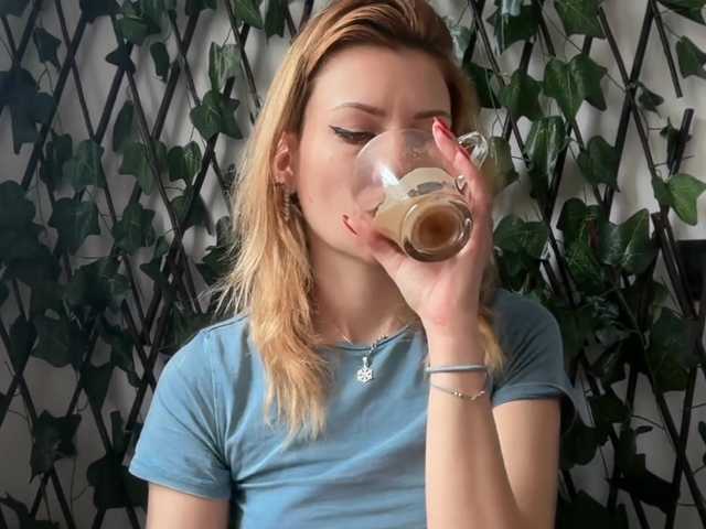 karo131324's BongaCams show and profile