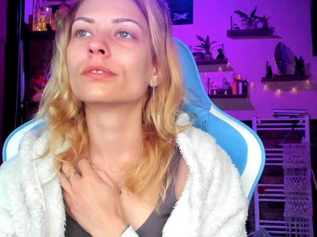 karo131324's BongaCams show and profile