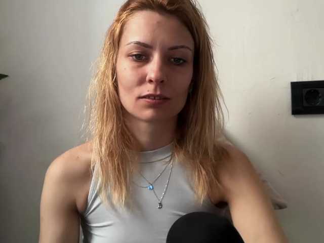 karo131324's BongaCams show and profile