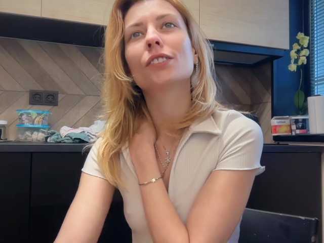 karo131324's BongaCams show and profile